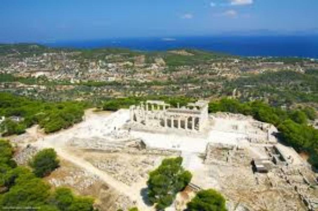 Aegina Town, Summer House Exterior photo